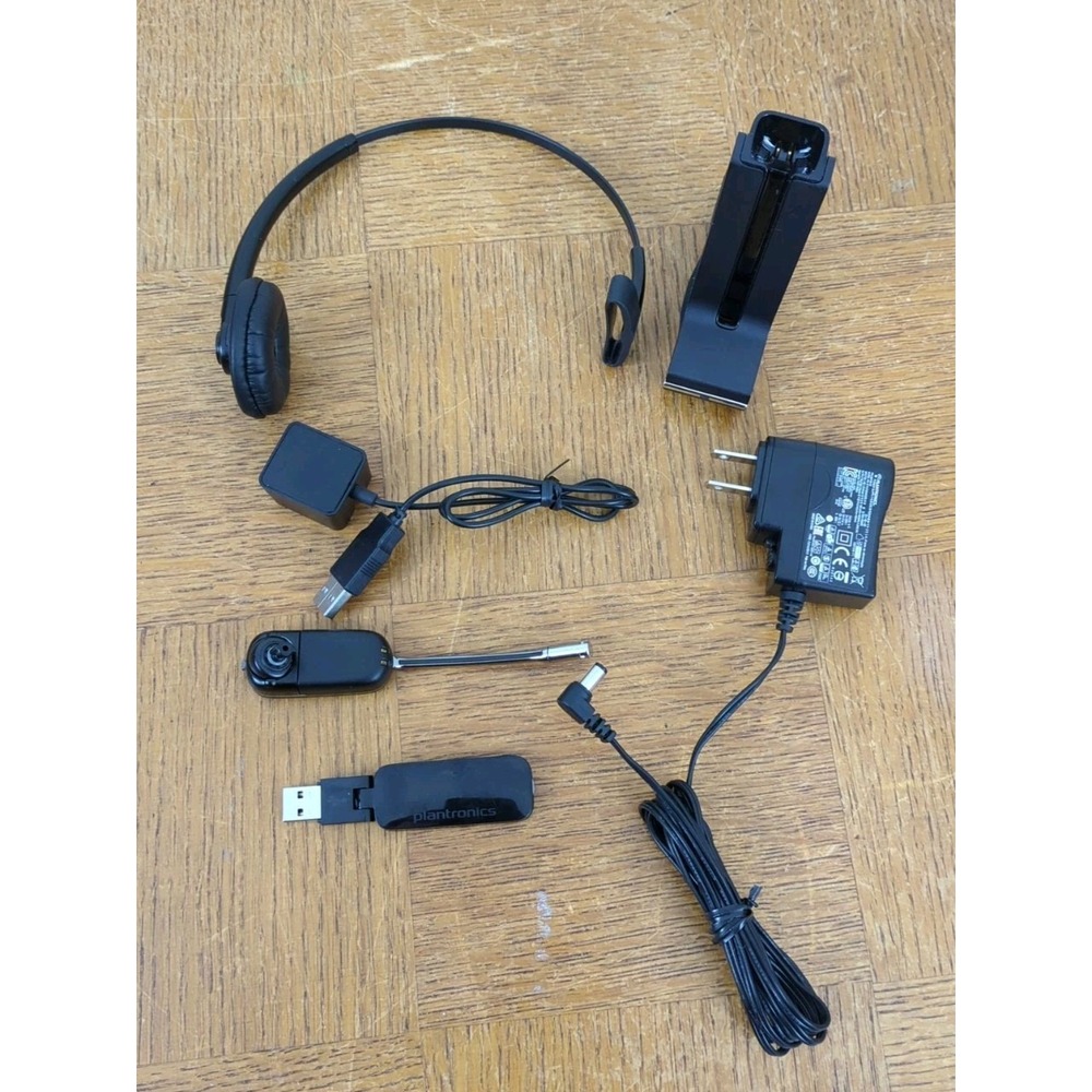 Plantronics Savi WH500 Wireless Headset + D100Y USB & Charger & Extras‎